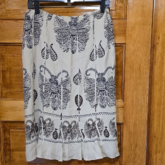 Jones New York Dresses & Skirts - Jones New York White and Brown Pleated A-Line Skirt 8